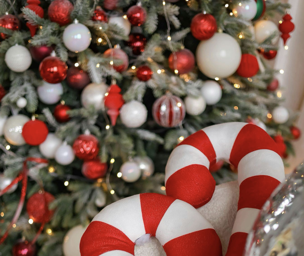 The Magic of Green Artificial Christmas Trees